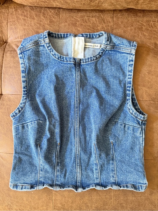 Abercrombie & Fitch Tops - Abercrombie & Fitch Blue Denim Top